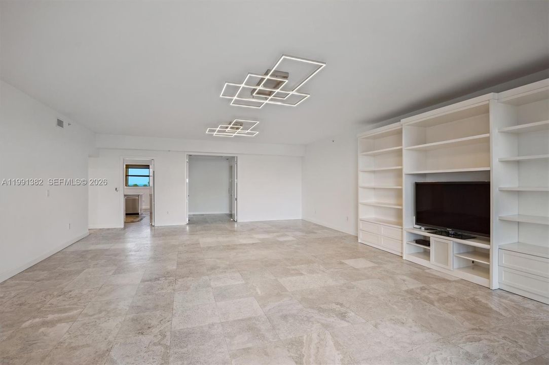 En Renta: $12,100 (2 camas, 2 baños, 2060 Pies cuadrados)