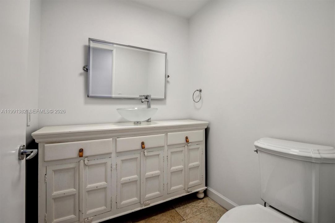 En Renta: $12,100 (2 camas, 2 baños, 2060 Pies cuadrados)