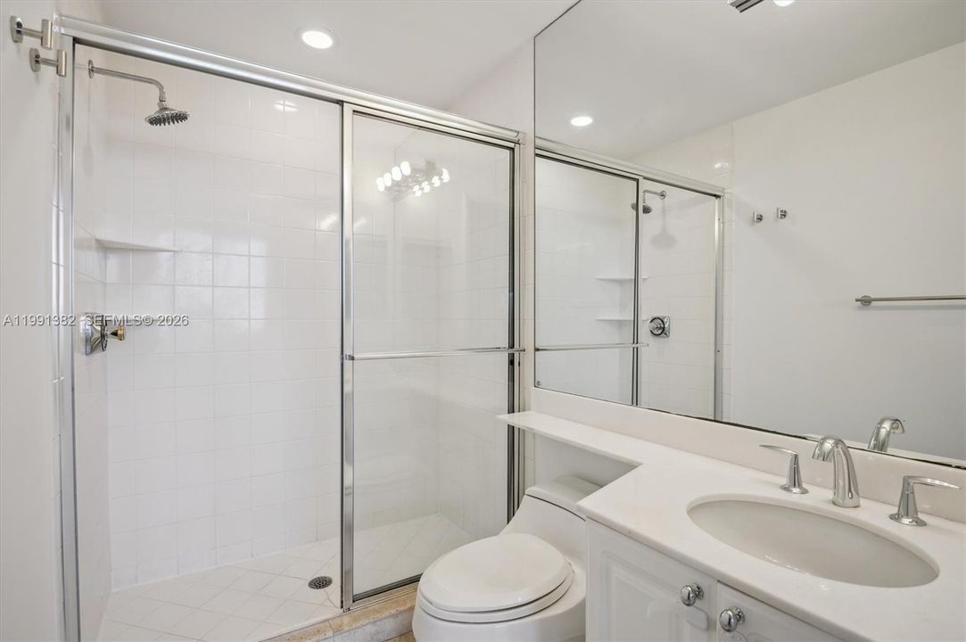 En Renta: $12,100 (2 camas, 2 baños, 2060 Pies cuadrados)