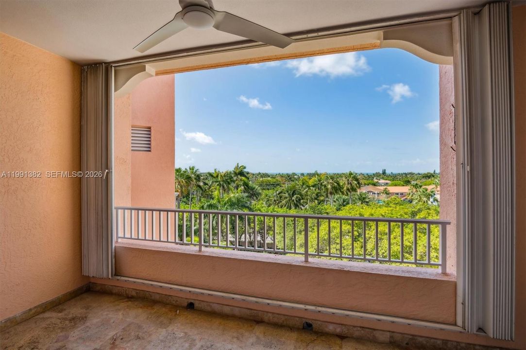 En Renta: $12,100 (2 camas, 2 baños, 2060 Pies cuadrados)