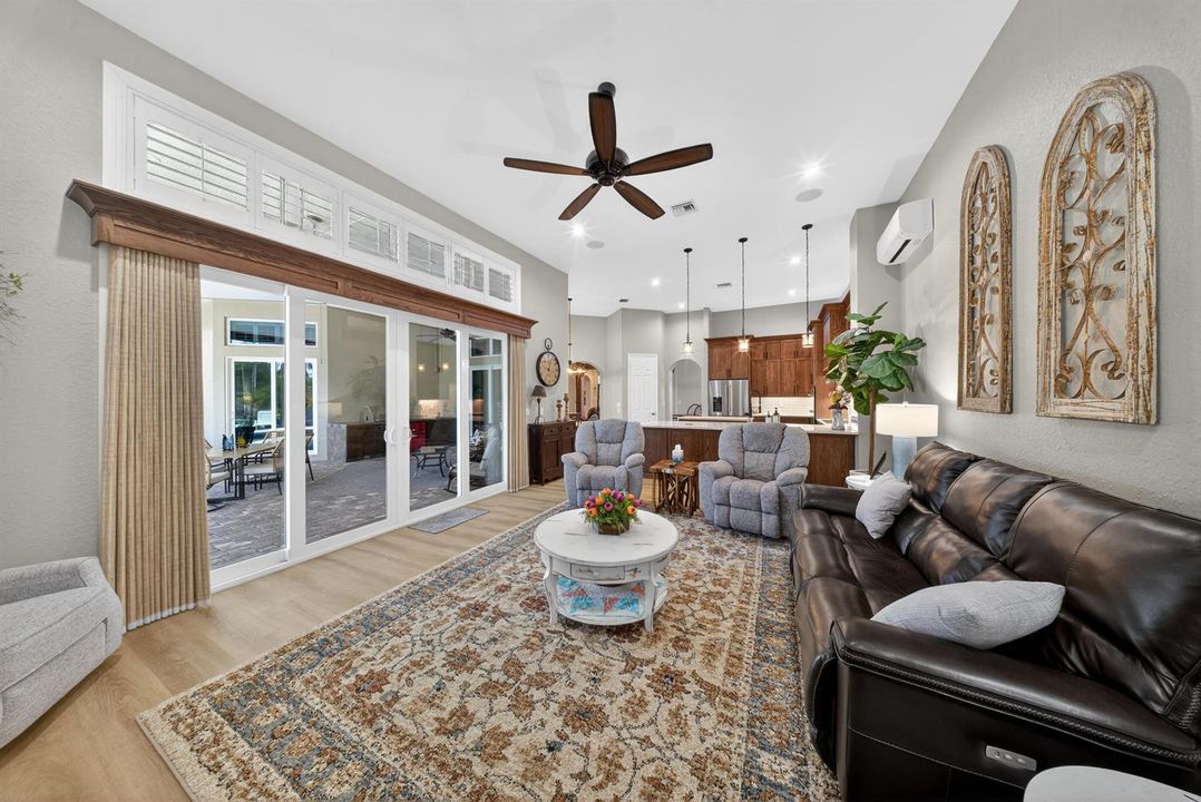 Family Room to Kitchen