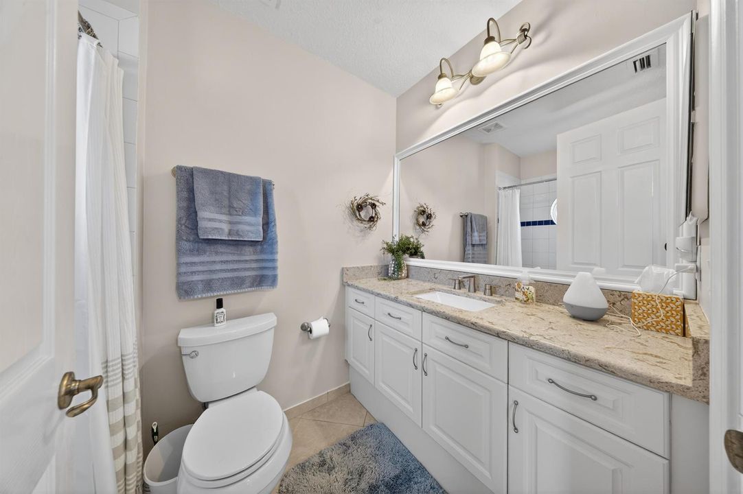 Guest Bath 2 Ensuite
