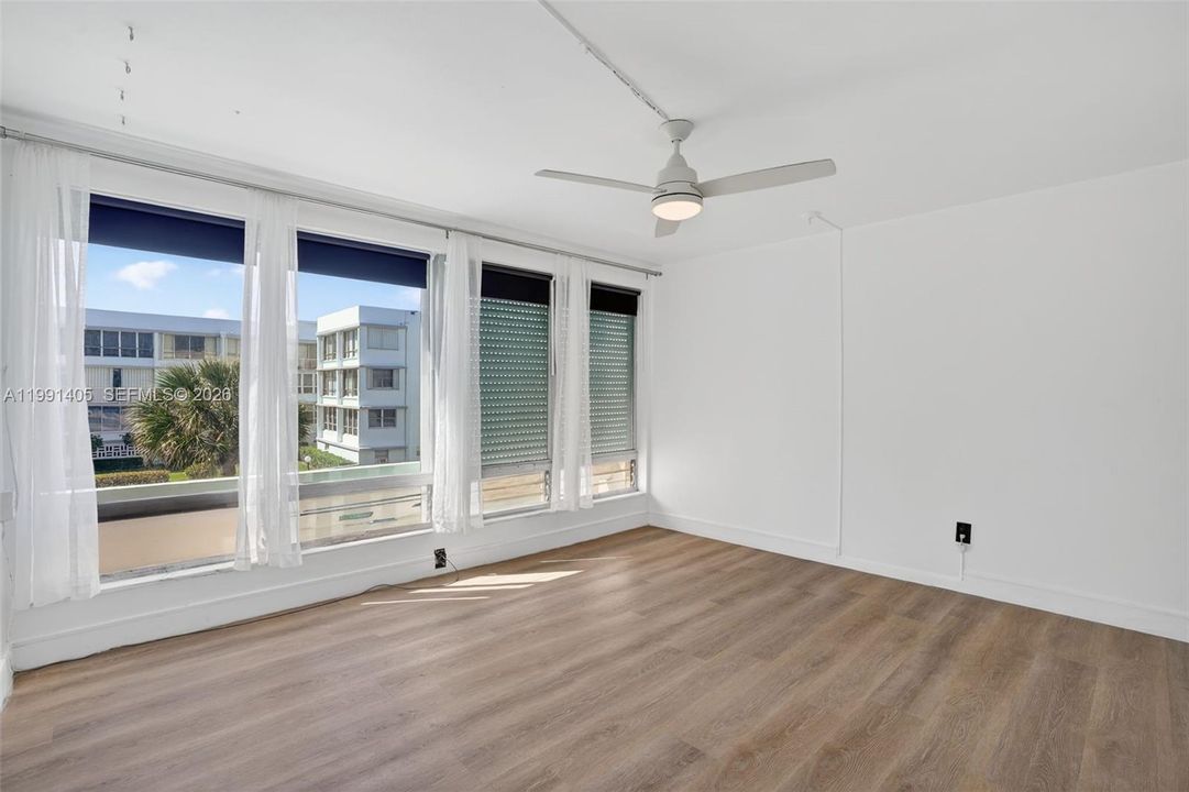 For Sale: $390,000 (1 beds, 1 baths, 0 Square Feet)