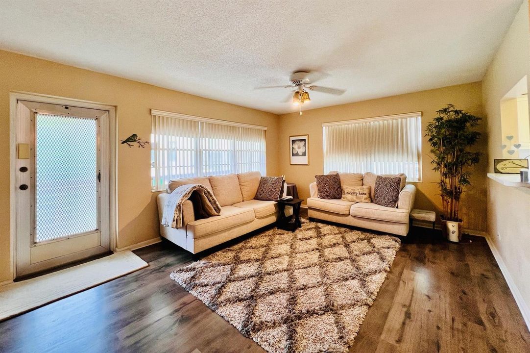 Lovely Corner Condo