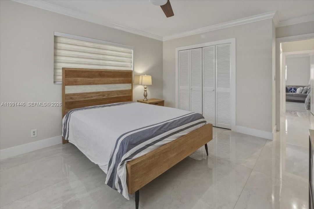 En Venta: $790,000 (3 camas, 2 baños, 2010 Pies cuadrados)