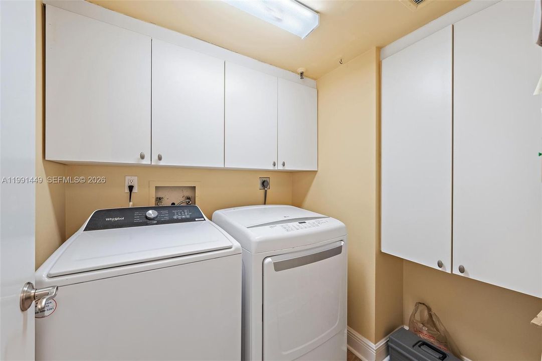 For Rent: $5,000 (3 beds, 2 baths, 1850 Square Feet)