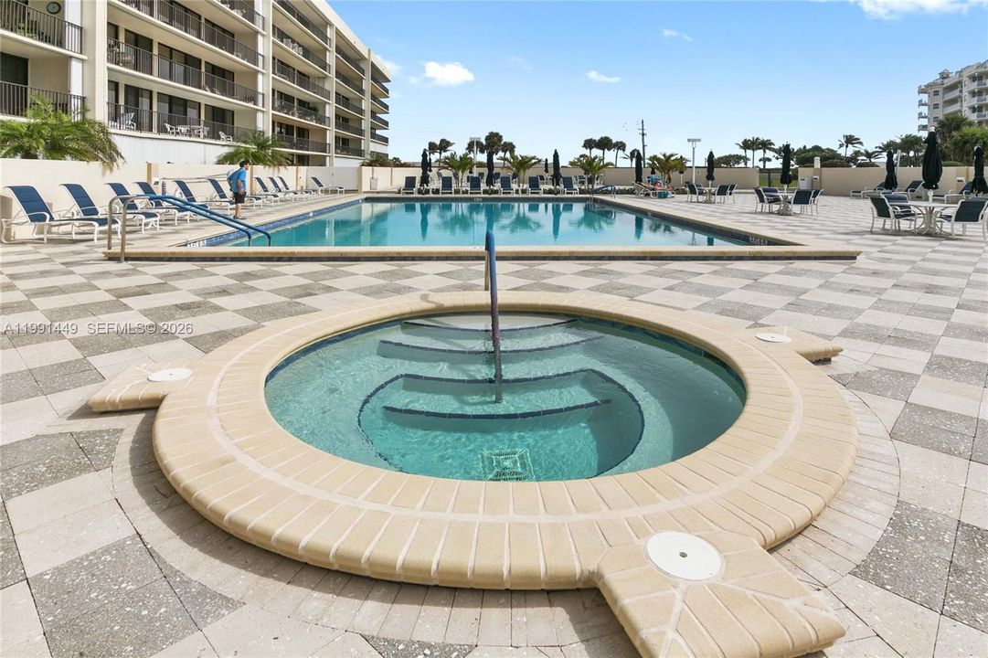 For Rent: $5,000 (3 beds, 2 baths, 1850 Square Feet)