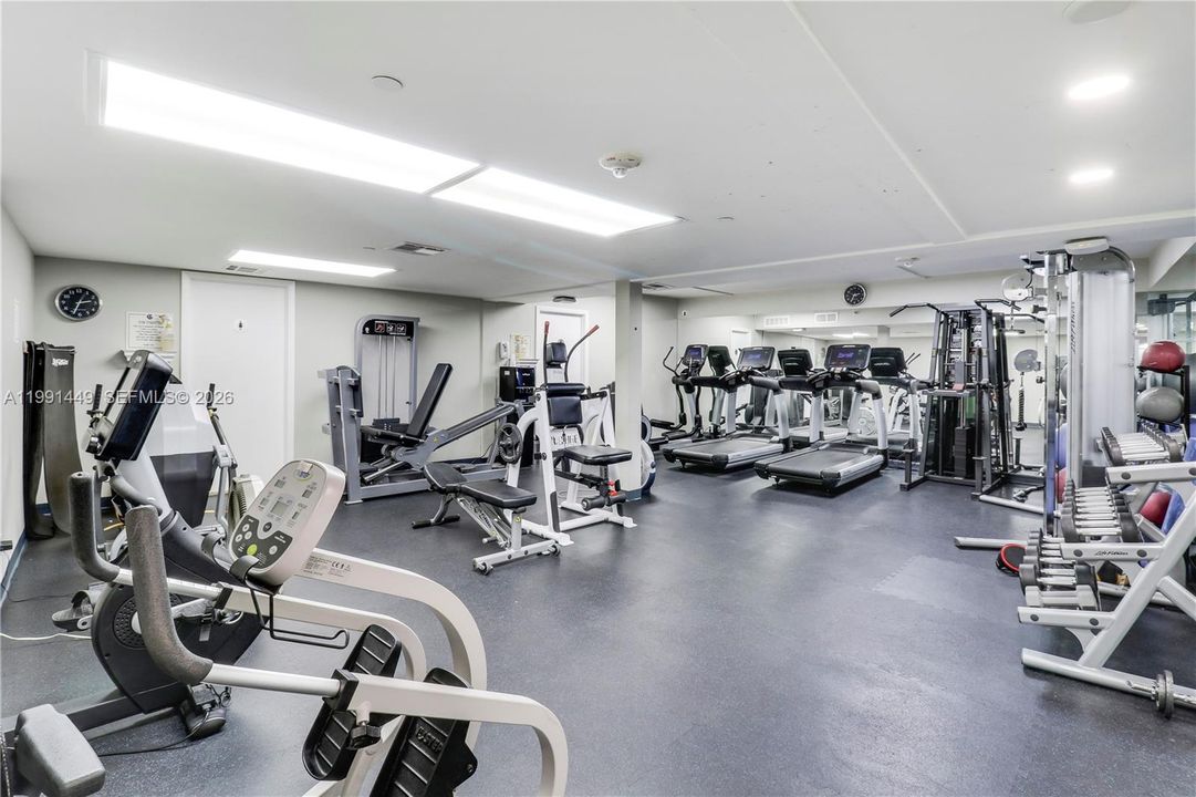 For Rent: $5,000 (3 beds, 2 baths, 1850 Square Feet)