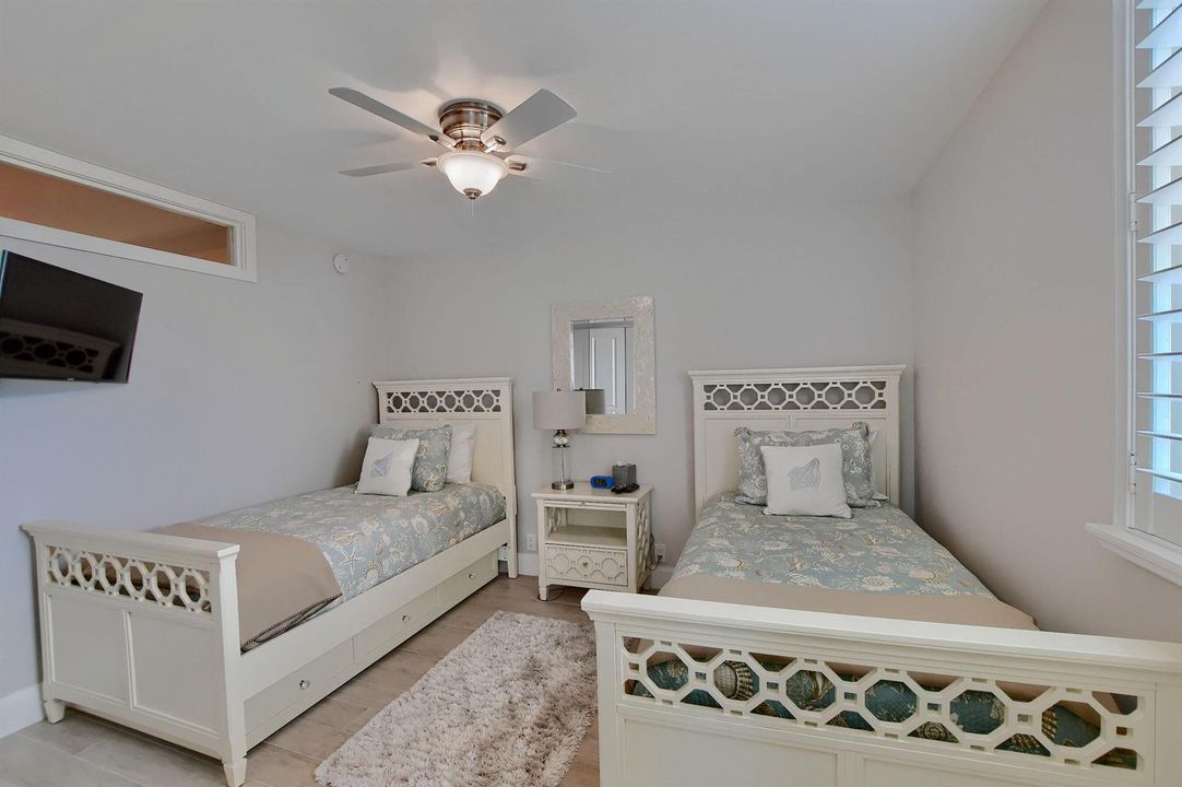 EBF_7130-HDR(5)