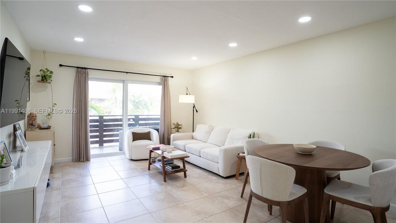 Activo con contrato: $265,000 (1 camas, 1 baños, 665 Pies cuadrados)