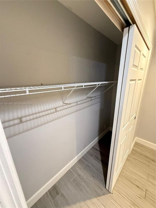 Active With Contract: $3,500 (3 beds, 2 baths, 1568 Square Feet)