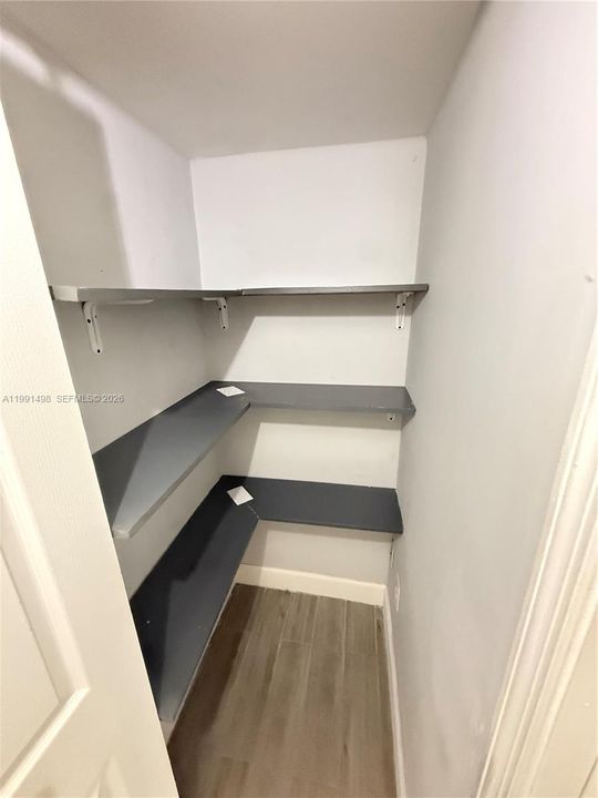 Active With Contract: $3,500 (3 beds, 2 baths, 1568 Square Feet)
