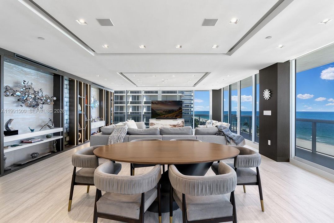 En Venta: $4,500,000 (3 camas, 3 baños, 2750 Pies cuadrados)