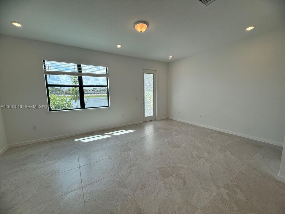 В аренду: $3,499 (3 спален, 2 ванн, 0 Квадратных фут)