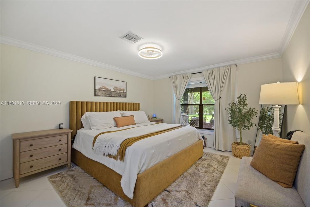For Sale: $485,000 (3 beds, 2 baths, 1989 Square Feet)