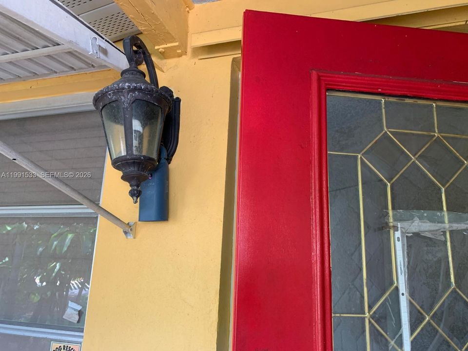 En Venta: $620,000 (3 camas, 2 baños, 1238 Pies cuadrados)