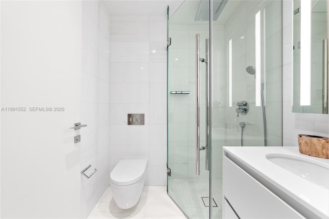 For Rent: $45,000 (4 beds, 4 baths, 3247 Square Feet)