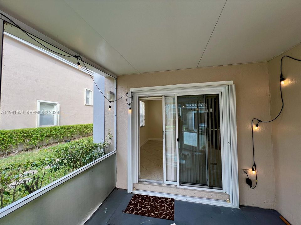 В аренду: $3,400 (3 спален, 2 ванн, 1634 Квадратных фут)