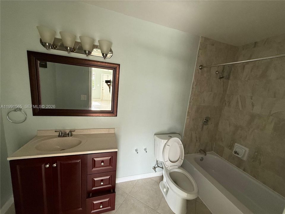 Active With Contract: $150,000 (1 beds, 1 baths, 1080 Square Feet)