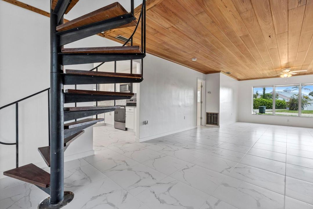 Interior Living 3