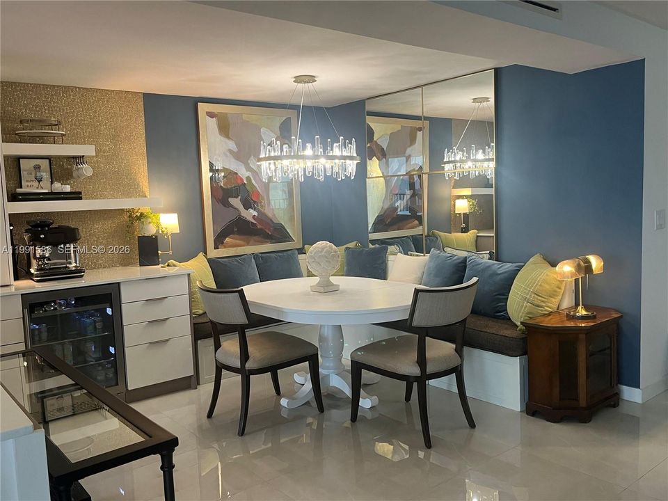For Sale: $965,000 (2 beds, 2 baths, 1500 Square Feet)
