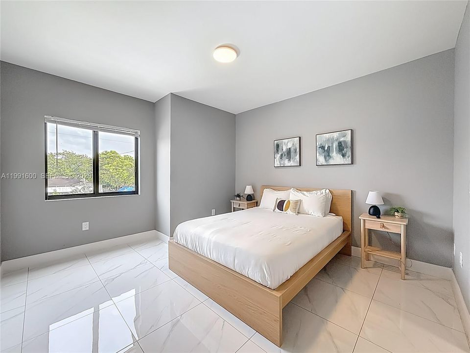 待售: $1,490,000 (0 贝兹, 0 浴室, 3456 平方英尺)