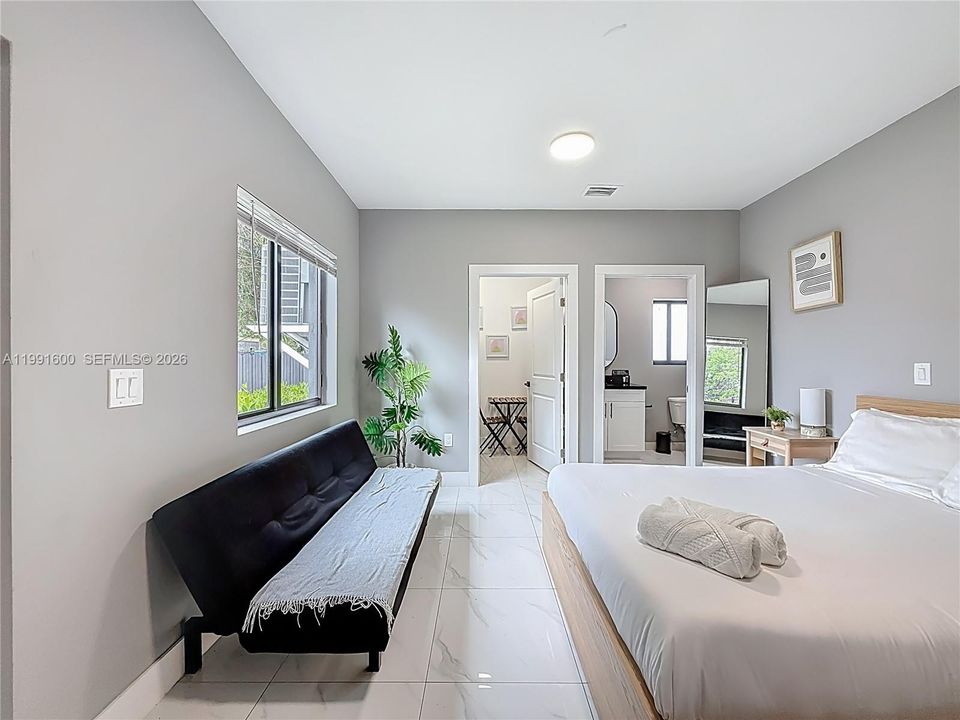 待售: $1,490,000 (0 贝兹, 0 浴室, 3456 平方英尺)