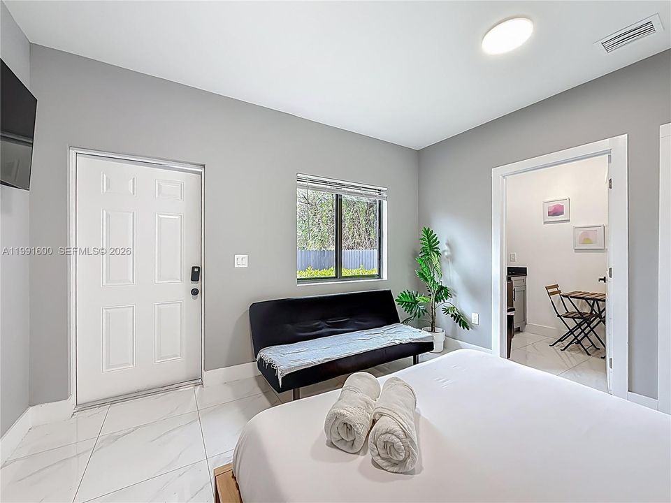 待售: $1,490,000 (0 贝兹, 0 浴室, 3456 平方英尺)