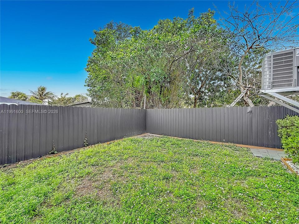 待售: $1,490,000 (0 贝兹, 0 浴室, 3456 平方英尺)