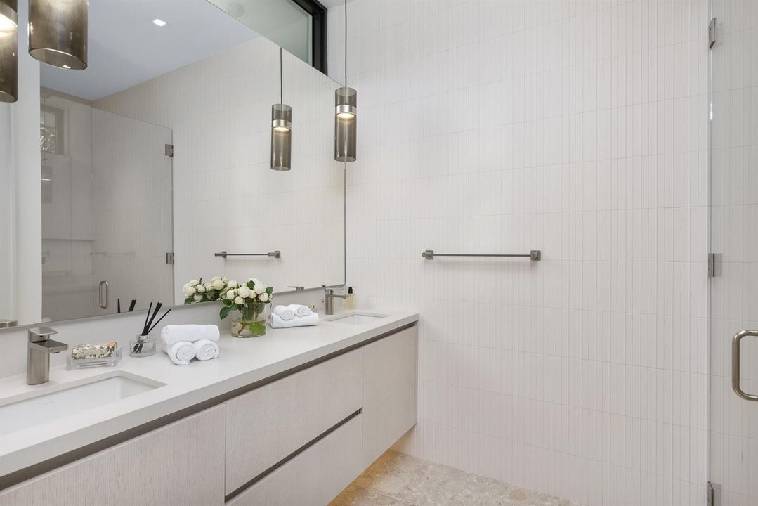 Guest Bath 3