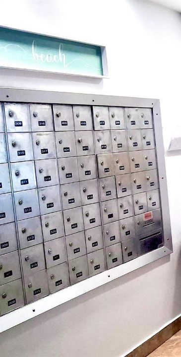 4B - MAILBOXES