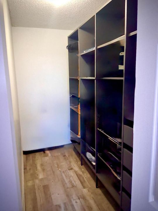 9 - BUILT IN CLOSET