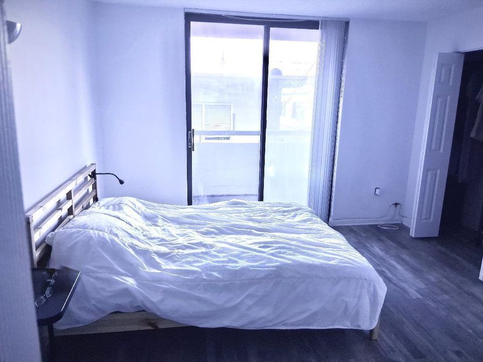 7 - BEDROOM