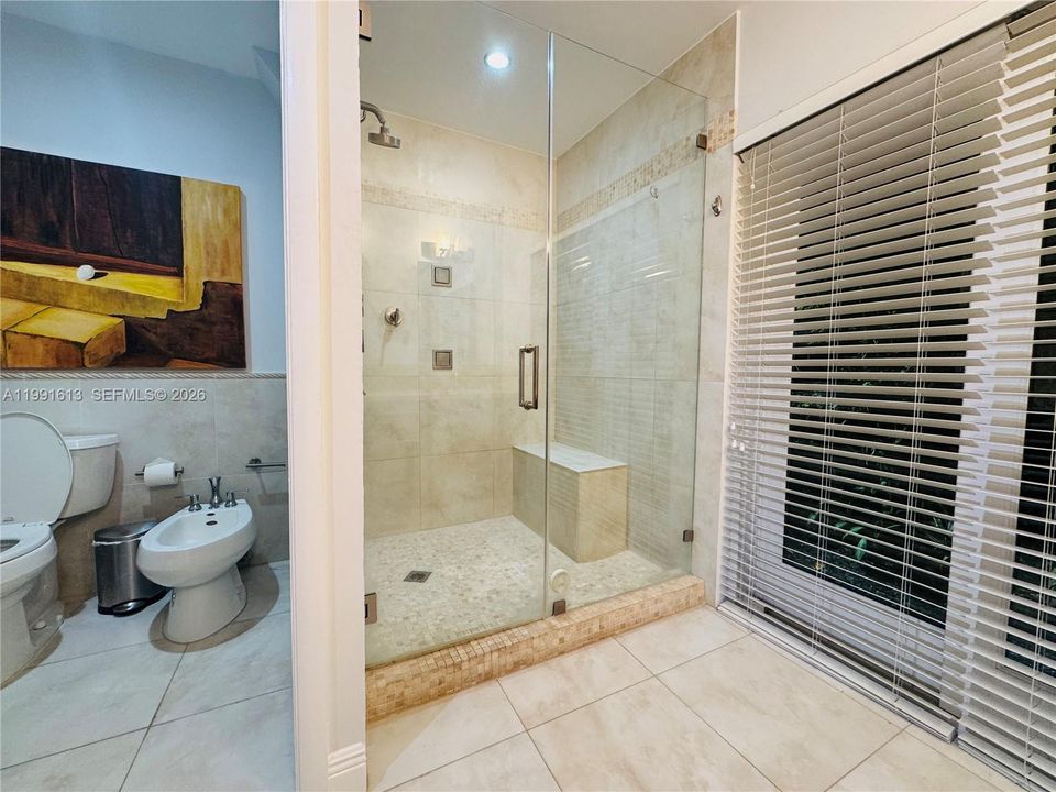 master bathroom with seperate toilette area & bidet