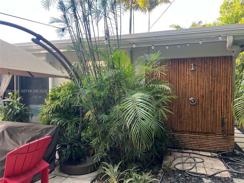 lush outside shower