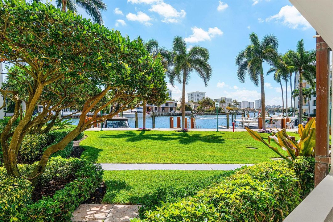 036-100Southeast5thAvenue-103-BocaRaton-