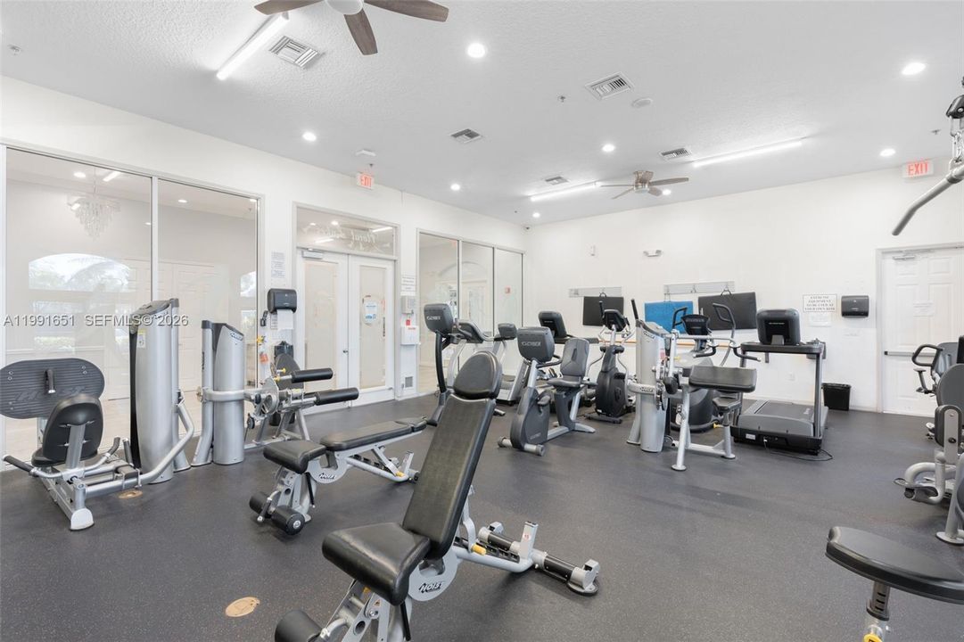 待售: $519,000 (3 贝兹, 2 浴室, 1463 平方英尺)