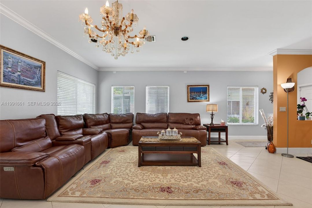 En Venta: $430,000 (3 camas, 2 baños, 1495 Pies cuadrados)