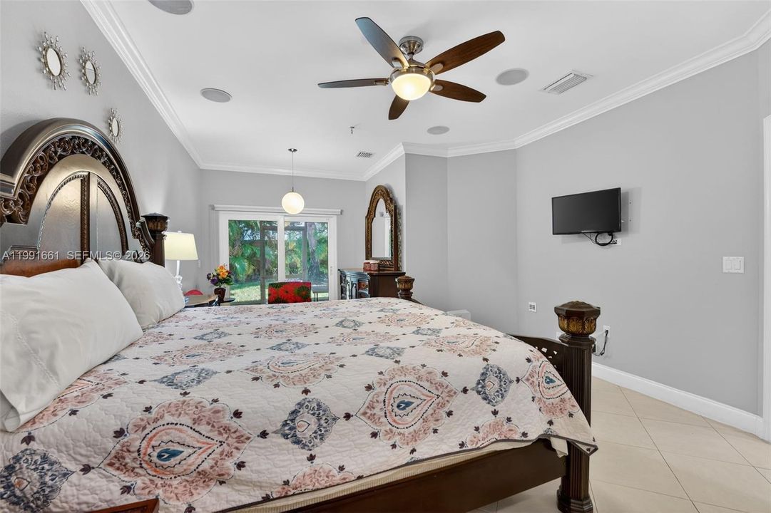 En Venta: $430,000 (3 camas, 2 baños, 1495 Pies cuadrados)