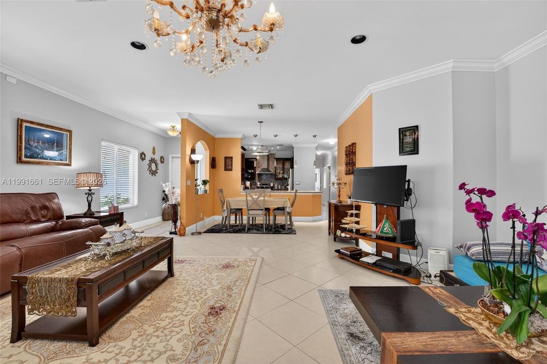 En Venta: $430,000 (3 camas, 2 baños, 1495 Pies cuadrados)