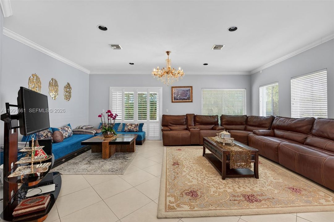 En Venta: $430,000 (3 camas, 2 baños, 1495 Pies cuadrados)