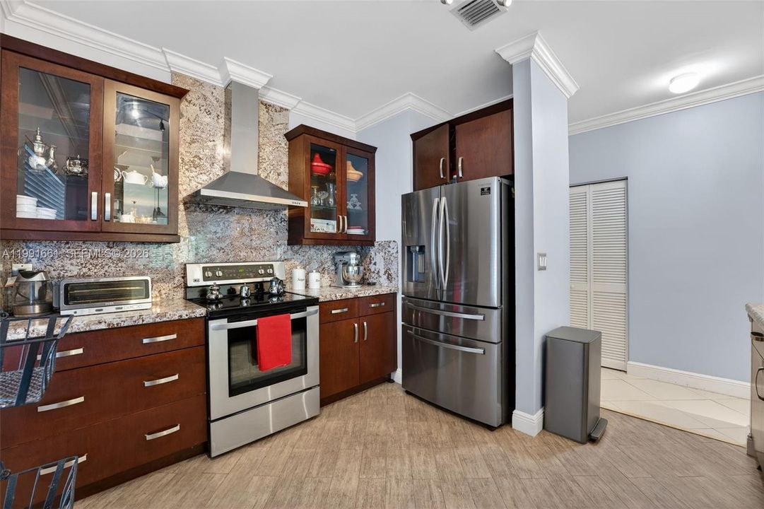 En Venta: $430,000 (3 camas, 2 baños, 1495 Pies cuadrados)