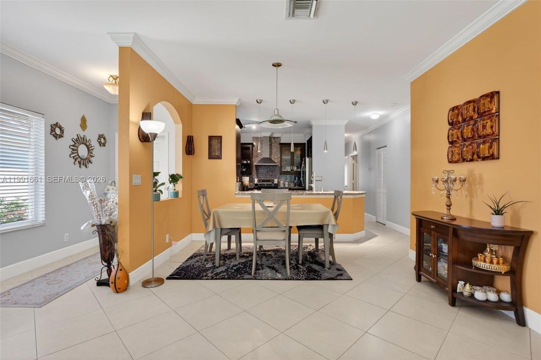 En Venta: $430,000 (3 camas, 2 baños, 1495 Pies cuadrados)