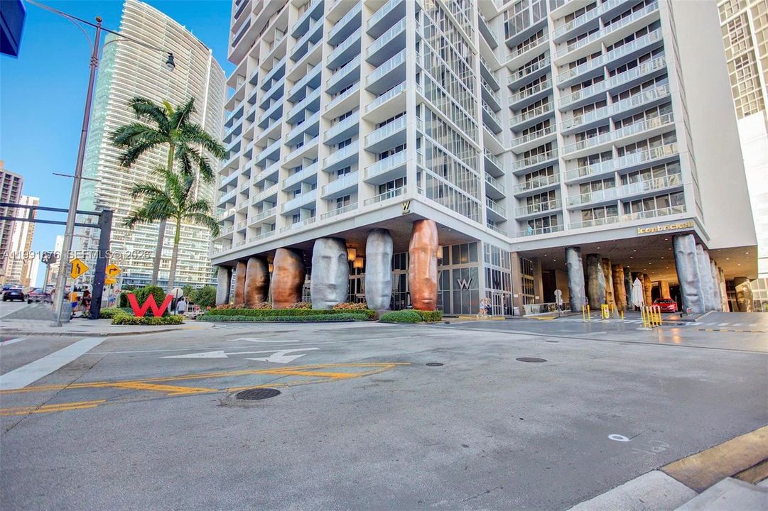 For Sale: $410,000 (0 beds, 1 baths, 546 Square Feet)