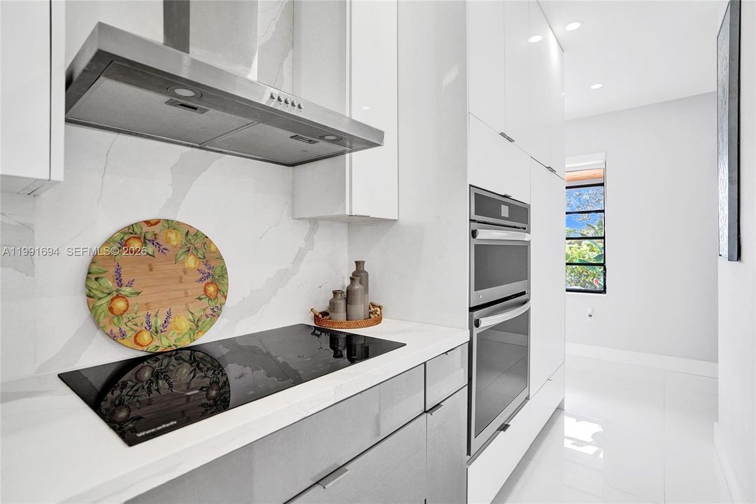 En Venta: $750,000 (3 camas, 2 baños, 1370 Pies cuadrados)