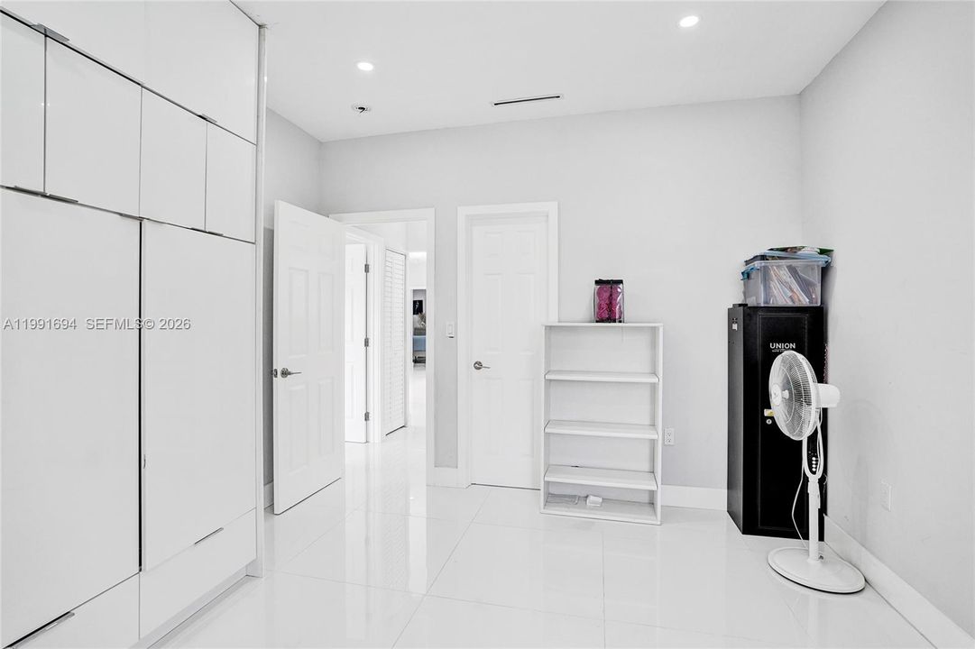 En Venta: $750,000 (3 camas, 2 baños, 1370 Pies cuadrados)