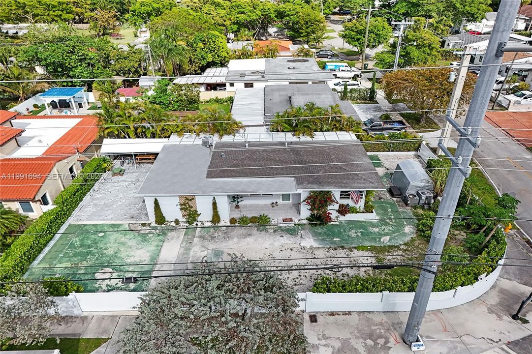 En Venta: $750,000 (3 camas, 2 baños, 1370 Pies cuadrados)