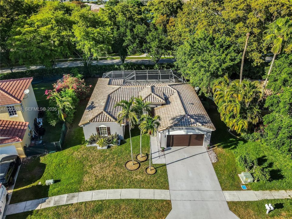 Active With Contract: $650,000 (3 beds, 2 baths, 1734 Square Feet)