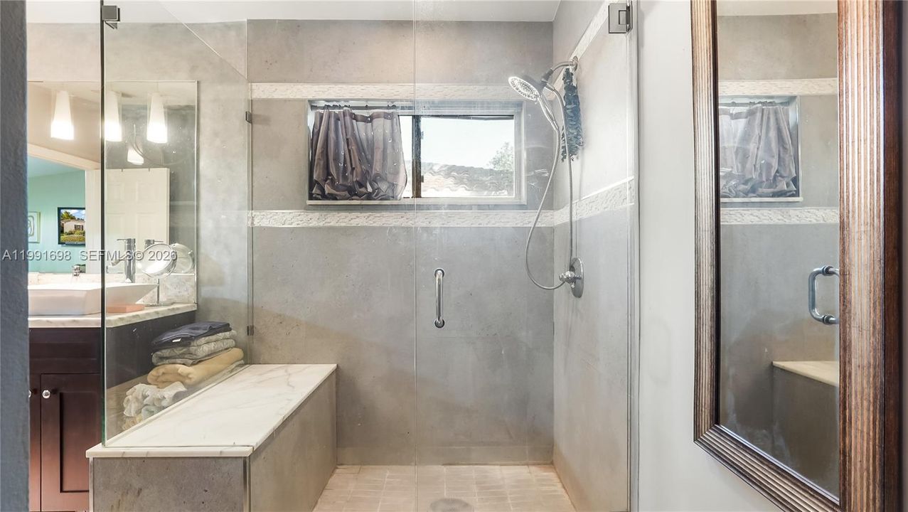 Active With Contract: $650,000 (3 beds, 2 baths, 1734 Square Feet)