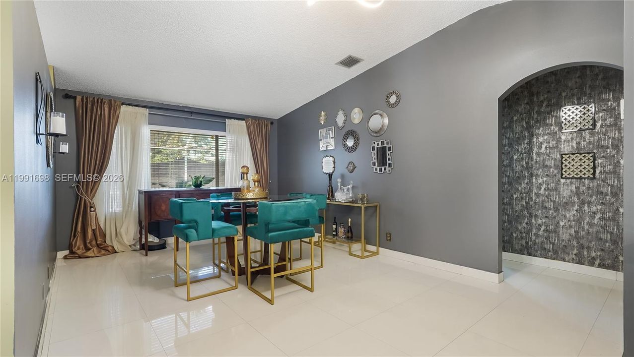 Active With Contract: $650,000 (3 beds, 2 baths, 1734 Square Feet)